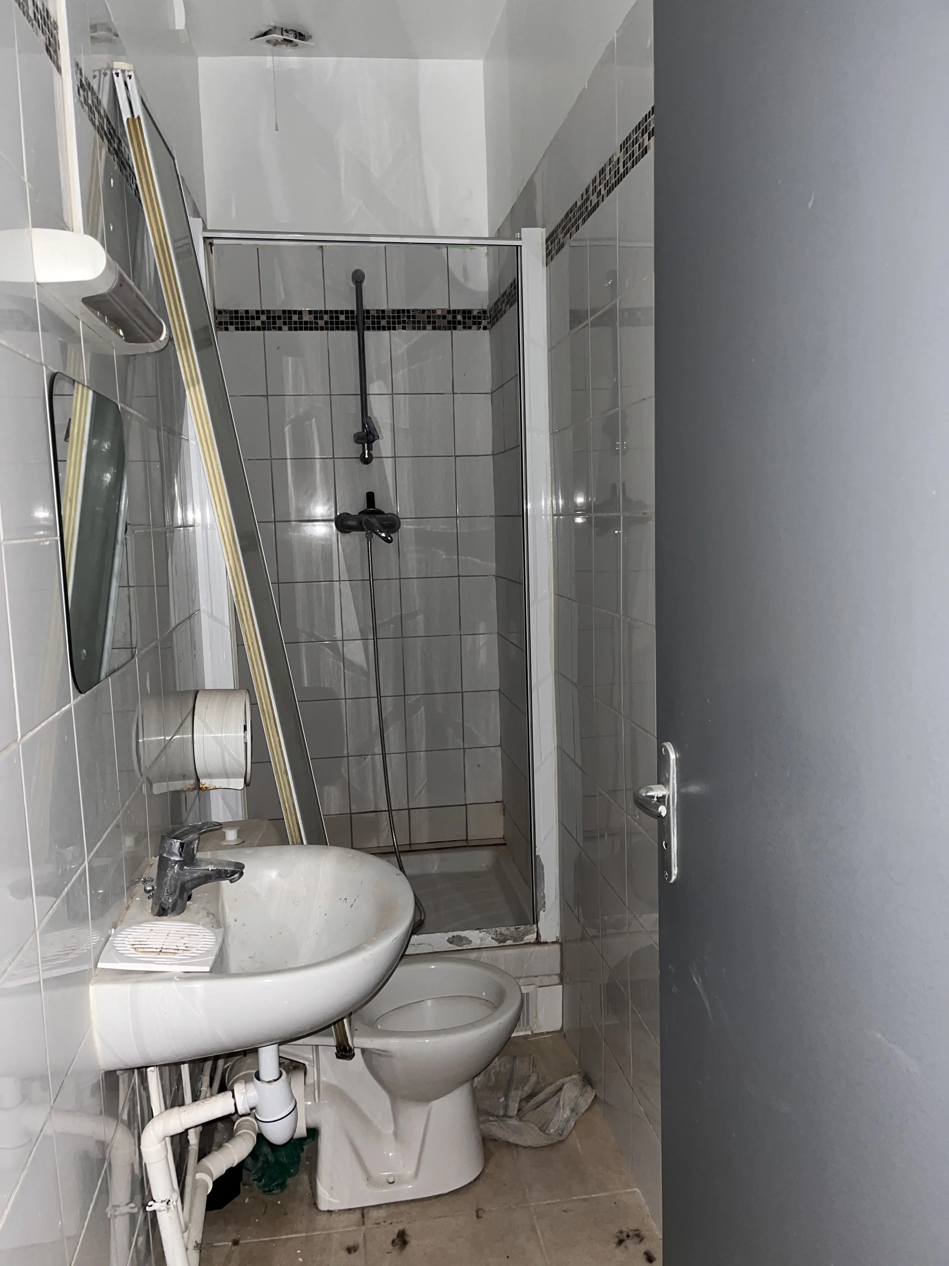 Hôtel avant - salle de bain